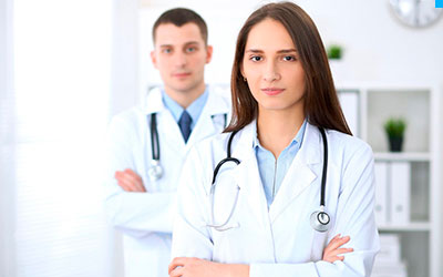 Интоксикацией алкогольными напитками - Квинмед Интоксикацией алкогольными напитками - Квинмед